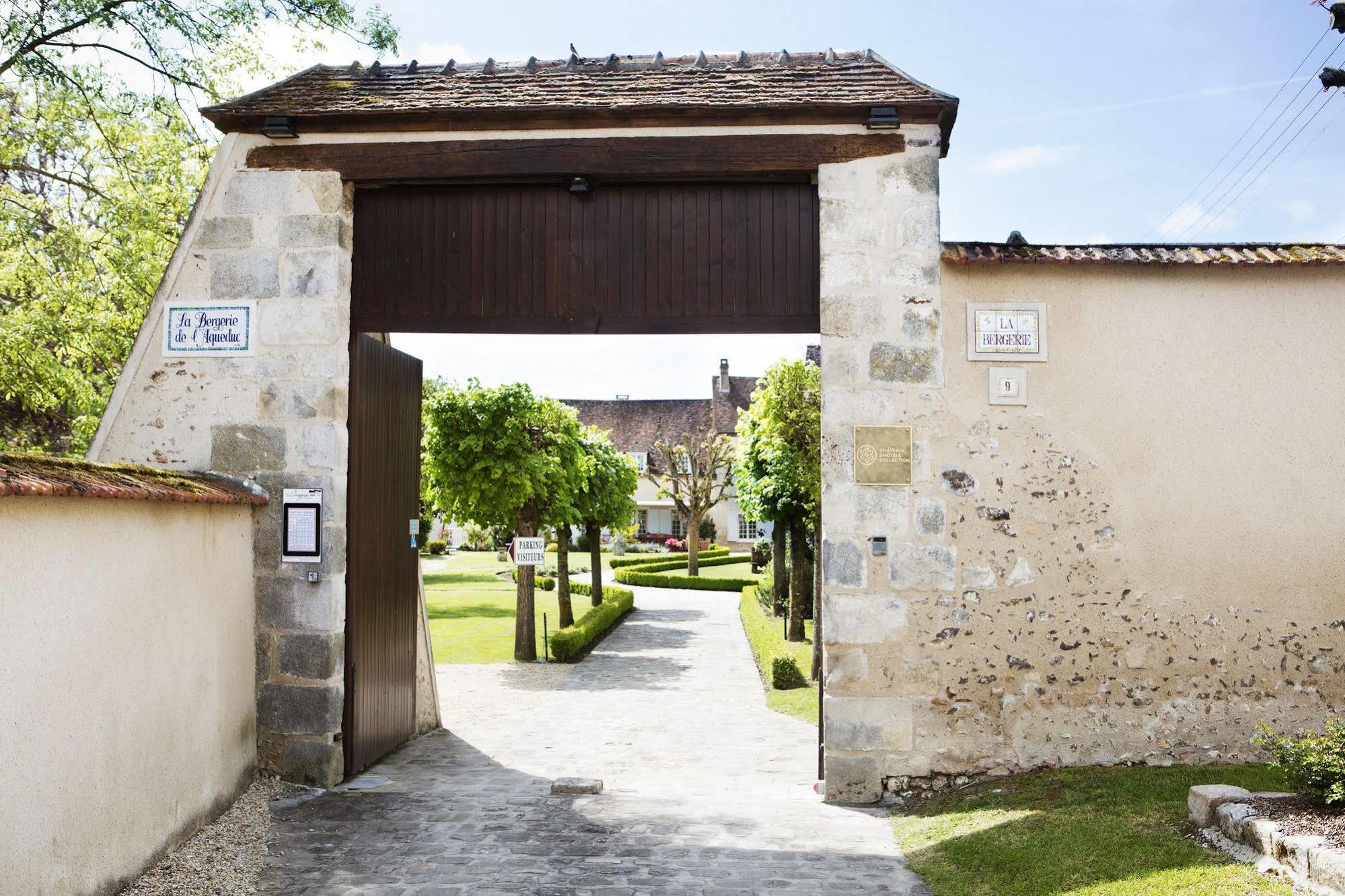 Chambres D'Hotes La Bergerie De L'Aqueduc Houx Eksteriør bilde
